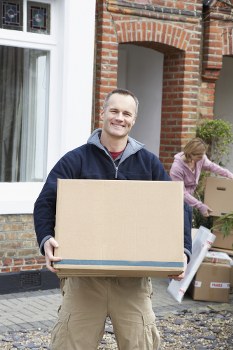 Secure short-term storage units in Colyers for temporary belongings